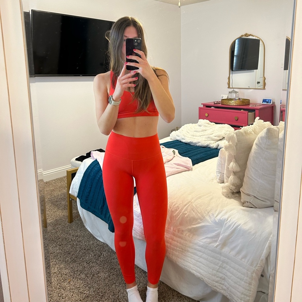 Lululemon carnation red set